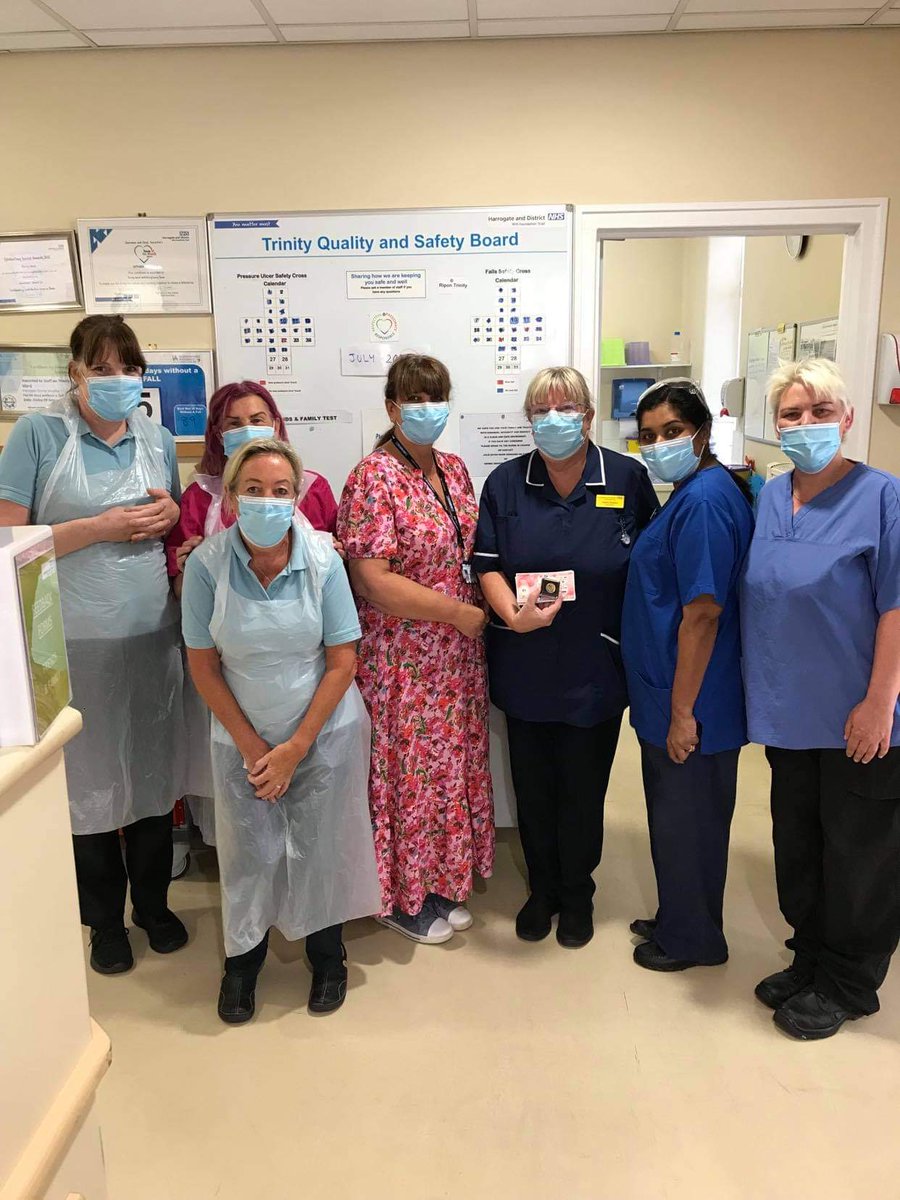 Julie Bates tweet media