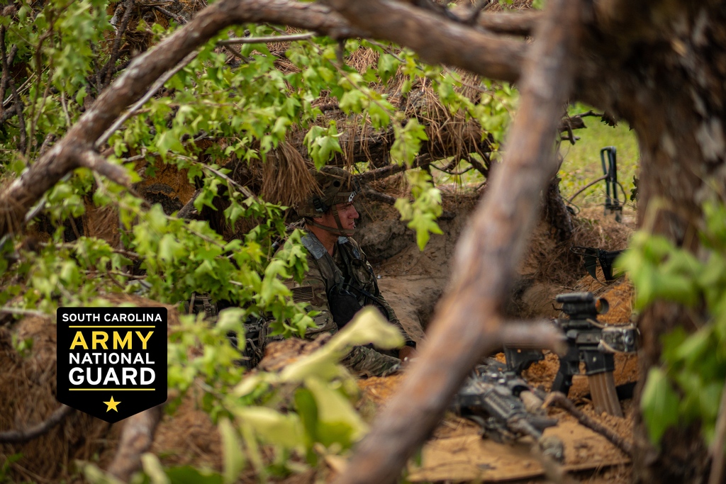 SCArmyGuard's tweet photo. #TuesdayThoughts - If this was you in this moment, what would be on your mind?
#SCNationalGuard #SCGuard #ArmyNationalGuard #GoGuard #GuardStrong #Hooah
(U.S. Army National Guard photo by Spc. James Bozeman, South Carolina National Guard) https://t.co/Qgn4a8MXr2