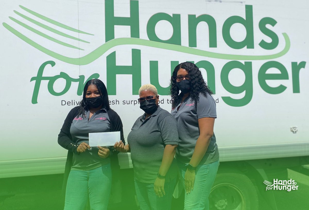 Thank you to the Rotaract Club of South East Nassau Centennial for their donation. Willicia Hart, President along with Malika Lynes, Community Service Director, made a cheque presentation to Hands for Hunger. 

Take action today and donate!
handsforhunger.org/donate
#donorshoutout