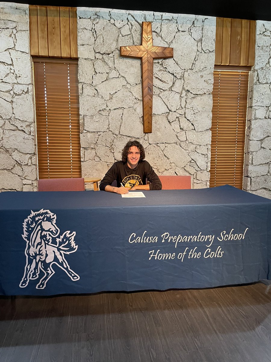 🚨It’s official… <a href="/_Jordan_lop3z_/">Jojo</a> is headed to St. Thomas University <a href="/STU_MBasketball/">STU Men’s Basketball</a>🏀 Jojo changed his mindset both in the classroom and on the court. He found a way to get it done by becoming more physical while improving his skill set. We are beyond proud of him🔥#GottaLOVEit