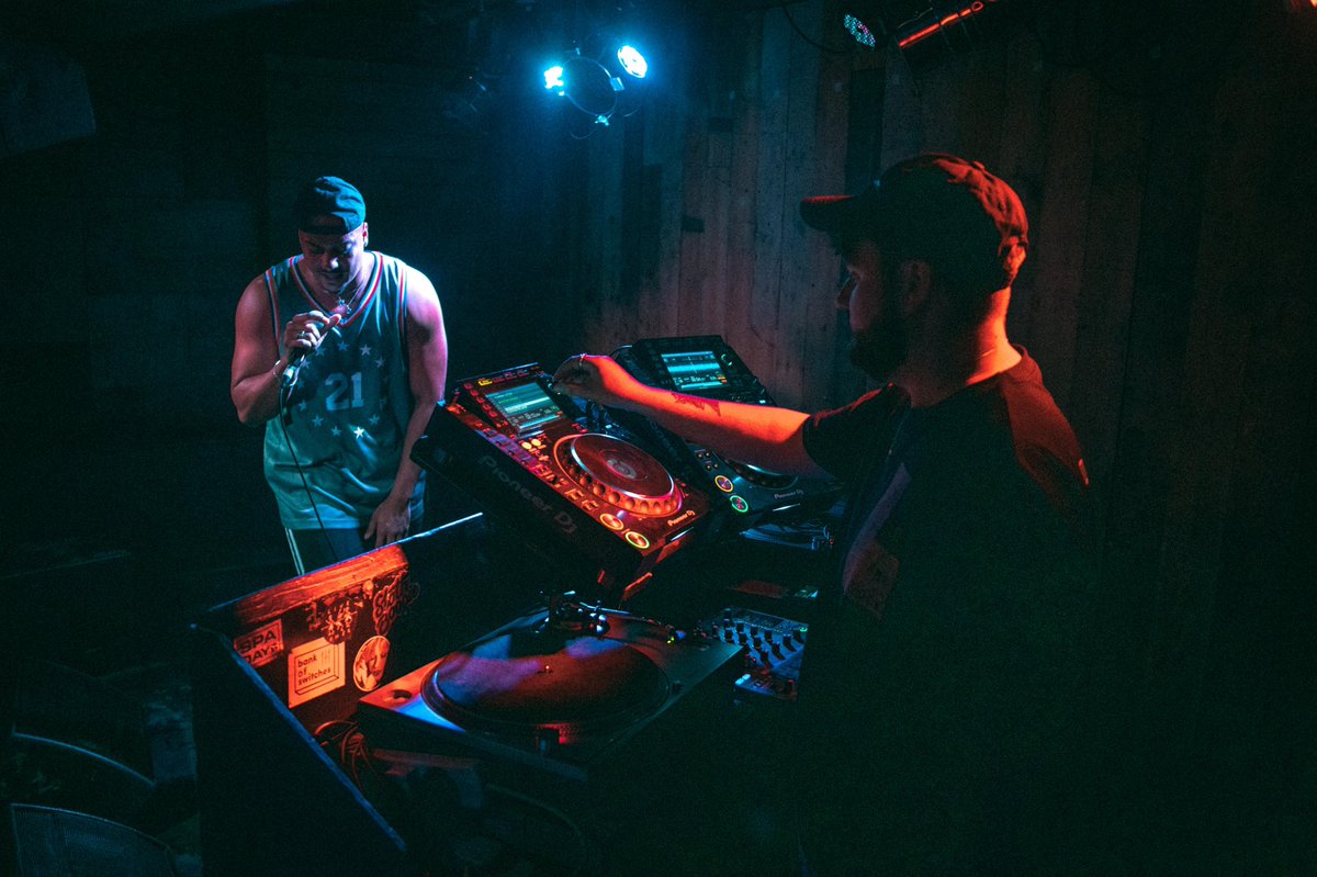 dmyartists's tweet photo. DMY LIVE OPENING NIGHT 🔋 ⚡️ 

What a way to kickstart our DMY LIVE summer series - live music is well and truly back…

Big shout out to @Le3bLACK, @YOURLO55, @wearekrankhead, @wAvtwothousand and everyone else who was involved in the night ❤️

📸 by @sorin_d23 https://t.co/oypba0GfDM