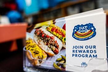 spindyapp's tweet photo. Here are 7 Strategies for Building Your Restaurant Rewards Program: 
https://t.co/6BFVYMBx2b
#rewardsprograms #qsr #restaurants https://t.co/dfmbO5Icr7