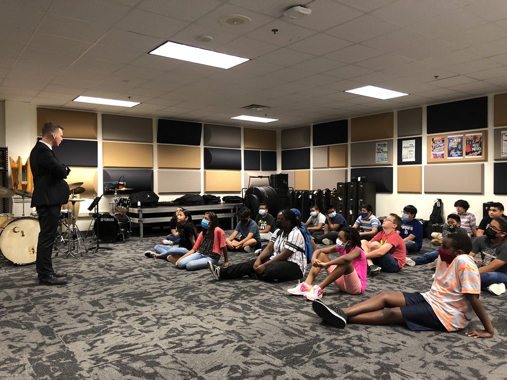 StocktonHelbing's tweet photo. Day 2 at the Grand Prairie Fine Arts Academy was a fun time working with middle school students. I am always particularly excited to play and talk about jazz with that age group because it is the same age that I was when I fell in love with jazz music. https://t.co/Tz7aVhxzXq