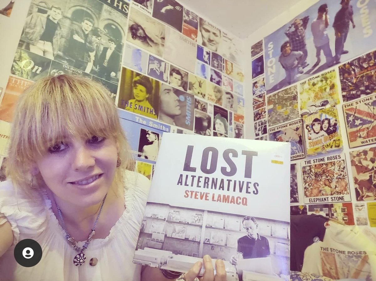 Huge thanks to <a href="/MccormackShow/">Ben McCormack Radio</a> of <a href="/KinvaraFm/">Kinvara FM 92.4 fm</a> for this tremendous treat! A double-vinyl comp curated by my man Lammo featuring my beloved <a href="/rideox4/">RIDE</a>, <a href="/thecharlatans/">The Charlatans</a>, <a href="/slowdiveband/">Slowdive</a>, #Elastica, <a href="/mansunband/">Mansun</a>, <a href="/TimWheeler1977/">Tim Wheeler</a>, <a href="/mogwaiband/">Mogwai</a>, <a href="/clinicvoot/">Clinic</a> &amp; Ben's band <a href="/thehitchers/">the hitchers</a>! Bliss-out!