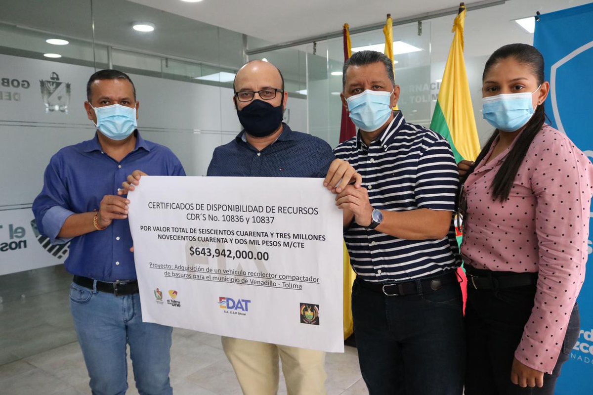 EDATTolima's tweet photo. Junto a @gobertolima entregamos certificado de disponibilidad de recursos por $643 millones del Plan Departamental de Aguas al municipio de  #Venadillo para la adquisición de un Compactador de Residuos Sólidos.
En la EDAT ¡Cumplimos! 
#AguaParaTodos #ElAguaNosUne #ElTolimaNosUne https://t.co/IAPKGa4lpv