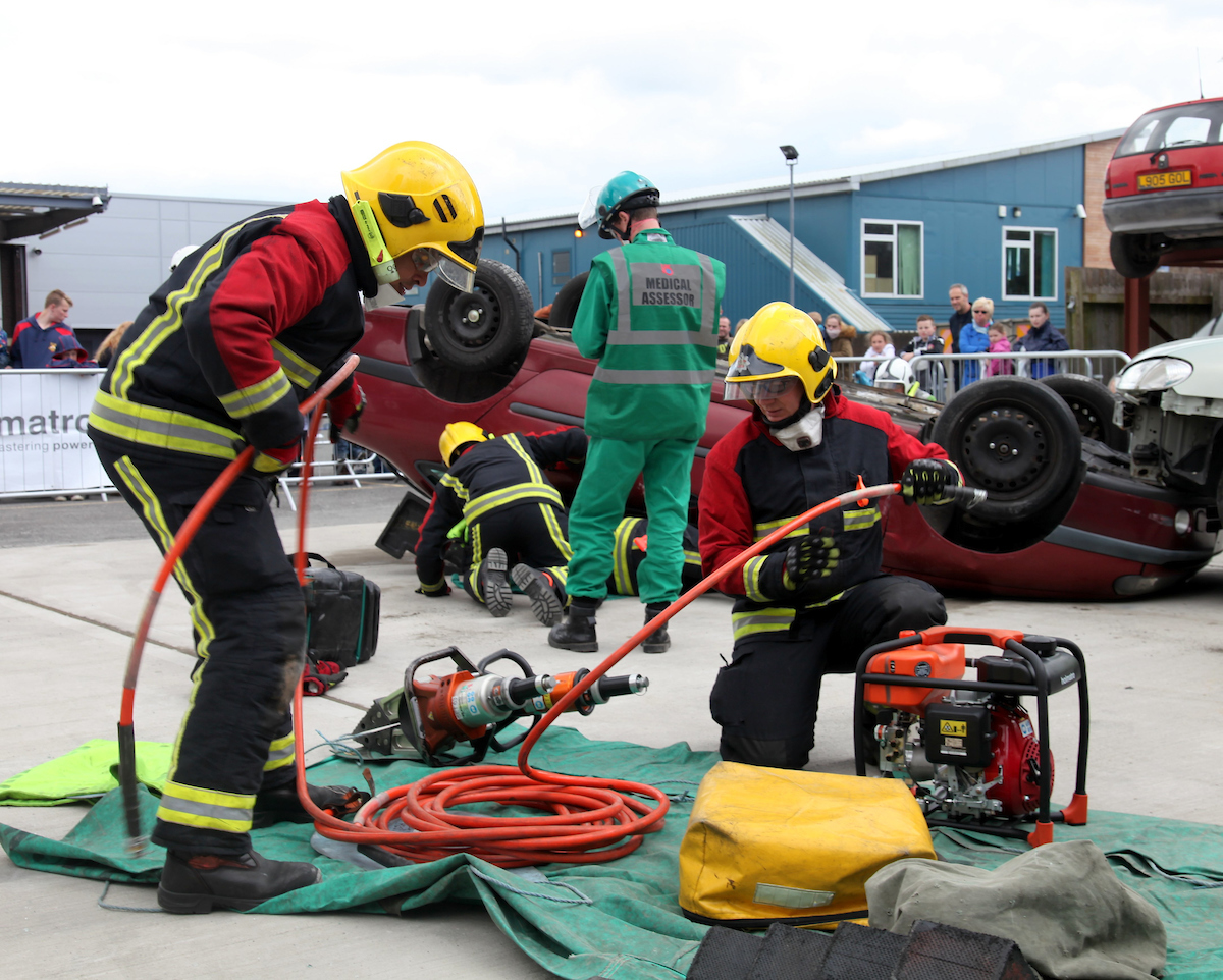 🚒 The deadline for team submissions for this year's <a href="/_ukro/">UKRO</a> #FestivalofRescue is July 31.

🚒 The event being staged on 17/18 Sept in conjunction with TWFRS is being hosted on the Newcastle &amp; Gateshead quayside. 

🏨🛏️bookings are advised asap.

App. Form: bit.ly/36SaZUW
