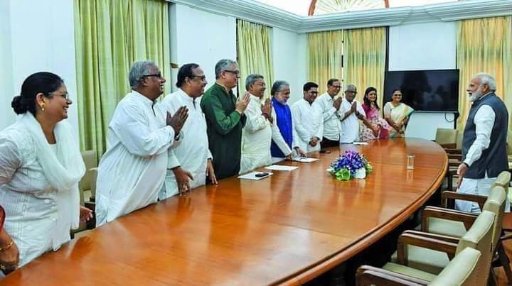 104Naihati's tweet photo. একি????!!!এ তো পিসি বিরোধী কাজ !!!!! https://t.co/iCKRJgZfP4