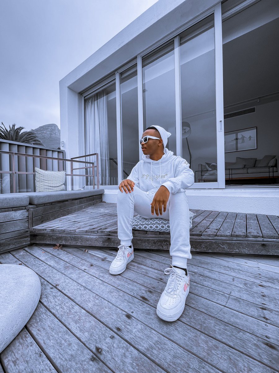 ZaStrive's tweet image. 🚨Get This 94 White Hoodie l For Only R389.99 &amp;amp; Trouser For Only R270!! ‼️SALE VALID TILL 05 AUGUST 2021. Contact Us &amp;amp; Order👏🏼🥵🏆🔥#StriveNinetyFour #BelieveInYourself #MegaSaleW/StriveNinetyFour