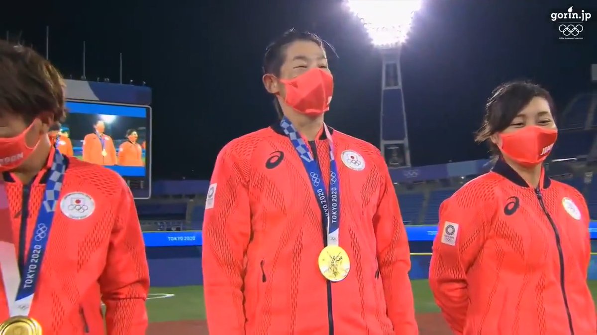 東京 オリンピック表彰台の日本選手のオレンジシューズはどんなもの 靴のメーカーはasics 何色 ゴータンクラブ 東京 オリンピック表彰台の日本選手のオレンジシューズはどんなもの 靴のメーカーはasics 何色 ゴータンクラブ