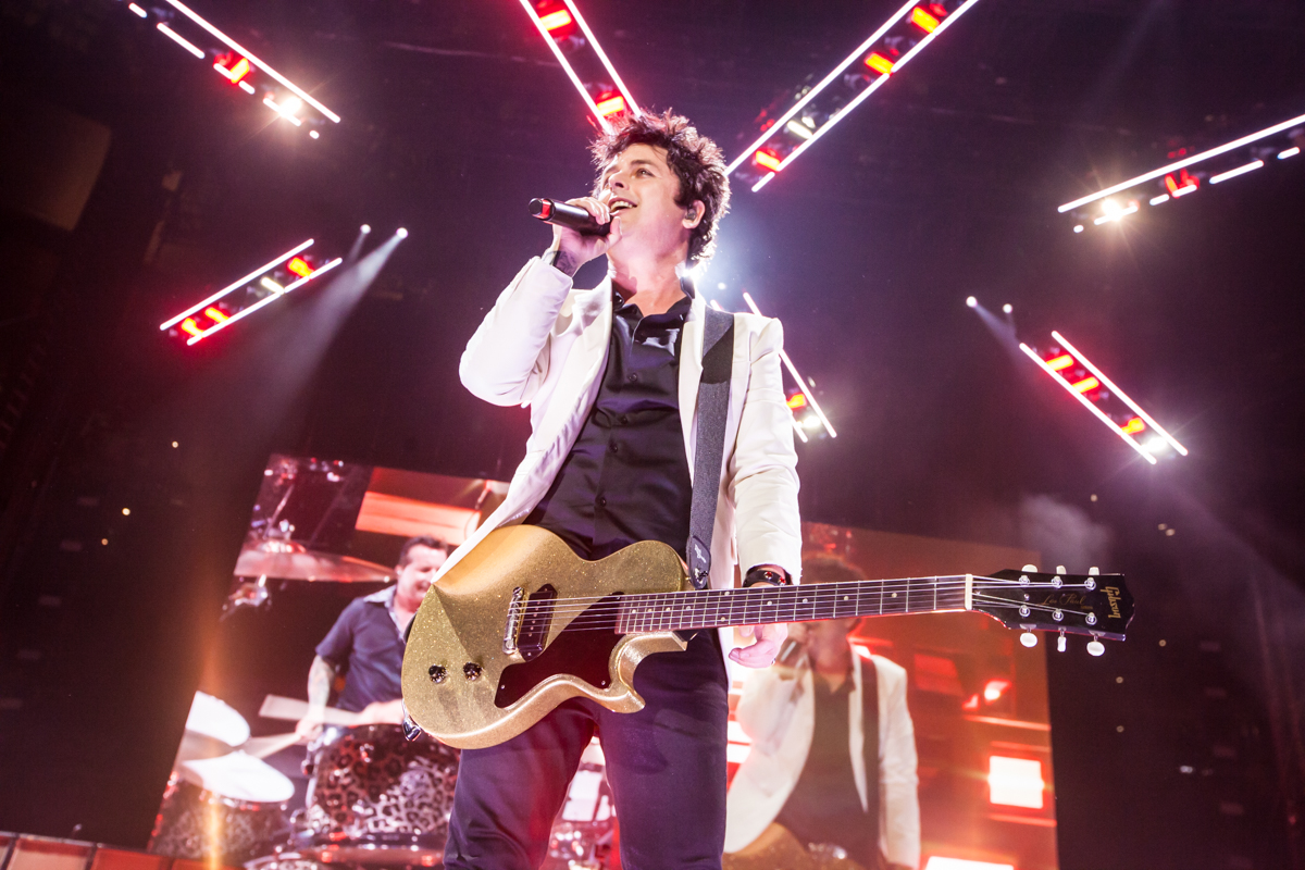 Green Day/Fall Out Boy/Weezer: The Hella Mega Tour Kicks off in Dallas!
frontrowctr.com/green-day-fall…

📷 <a href="/michaelmullenix/">Michael Mullenix</a>