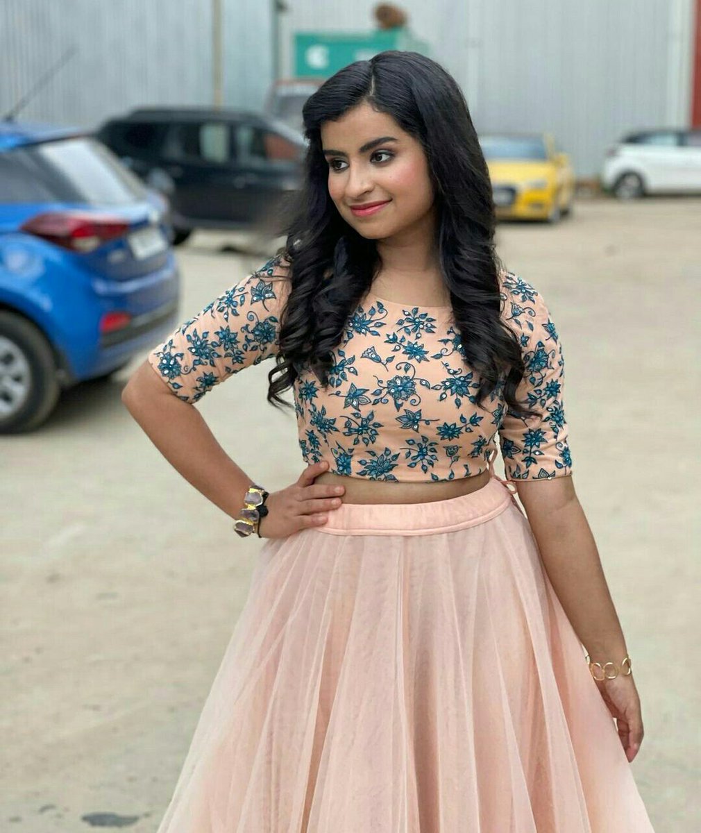 KollywoodCinima's tweet photo. People Favorite Star @sivaangi_k 

#Sivaangi #KollywoodCinima https://t.co/0m7Cn1JCkq
