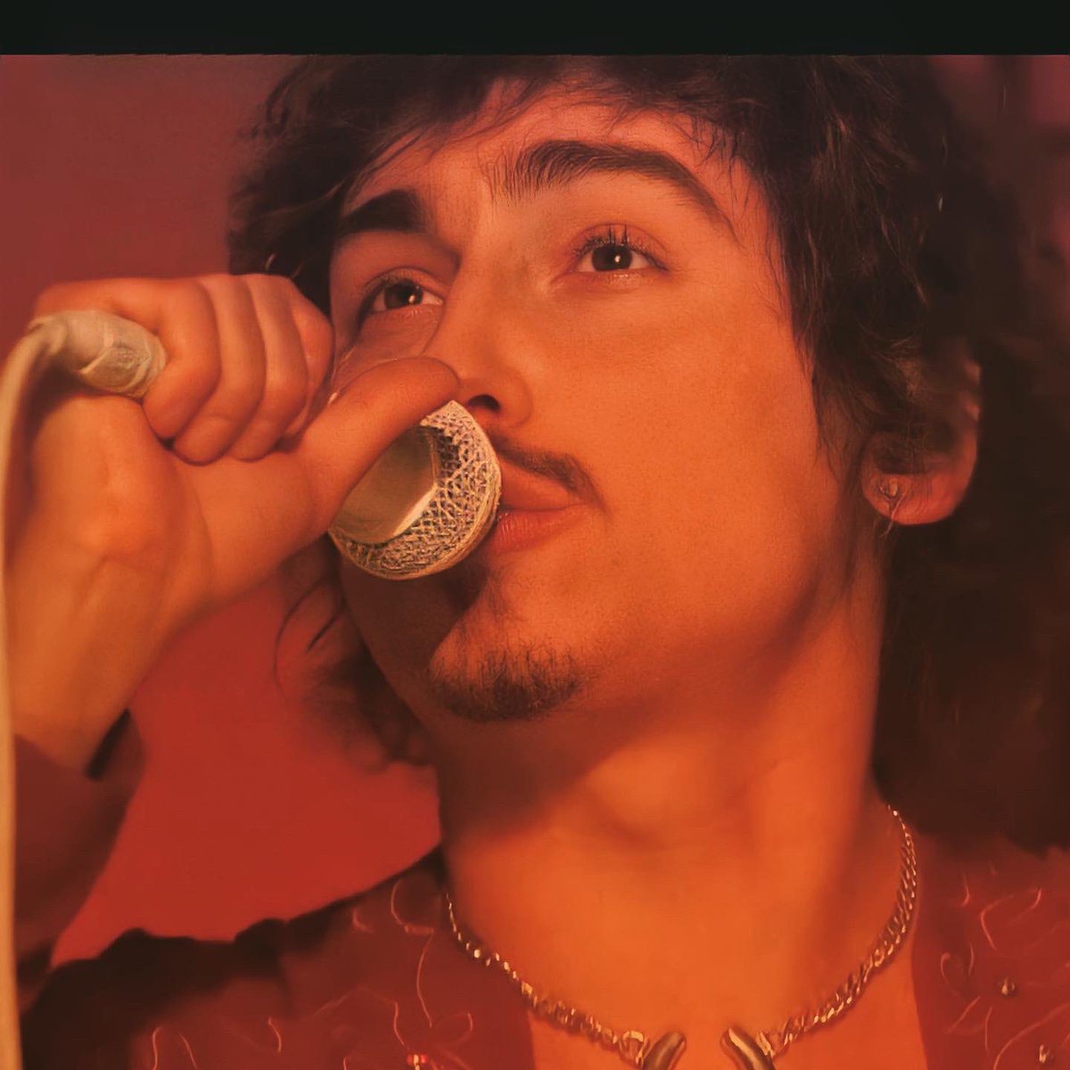 gretavanfleetfr's tweet photo. Un nouveau live de « Built by Nations » est disponible sur la chaîne YouTube de @GretaVanFleet (accès direct via le lien de ma bio)
#gretavanfleet https://t.co/v1eeKKRdFt