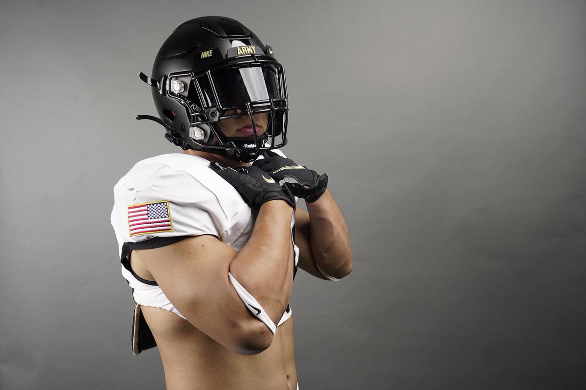 StevenPowers_23's tweet photo. Great official visit this weekend at Army West Point! I appreciate the coaches and staff for showing me a great time! @ShielWood @CortBraswell @CoachJeffMonken https://t.co/ZHAlCH4o5r