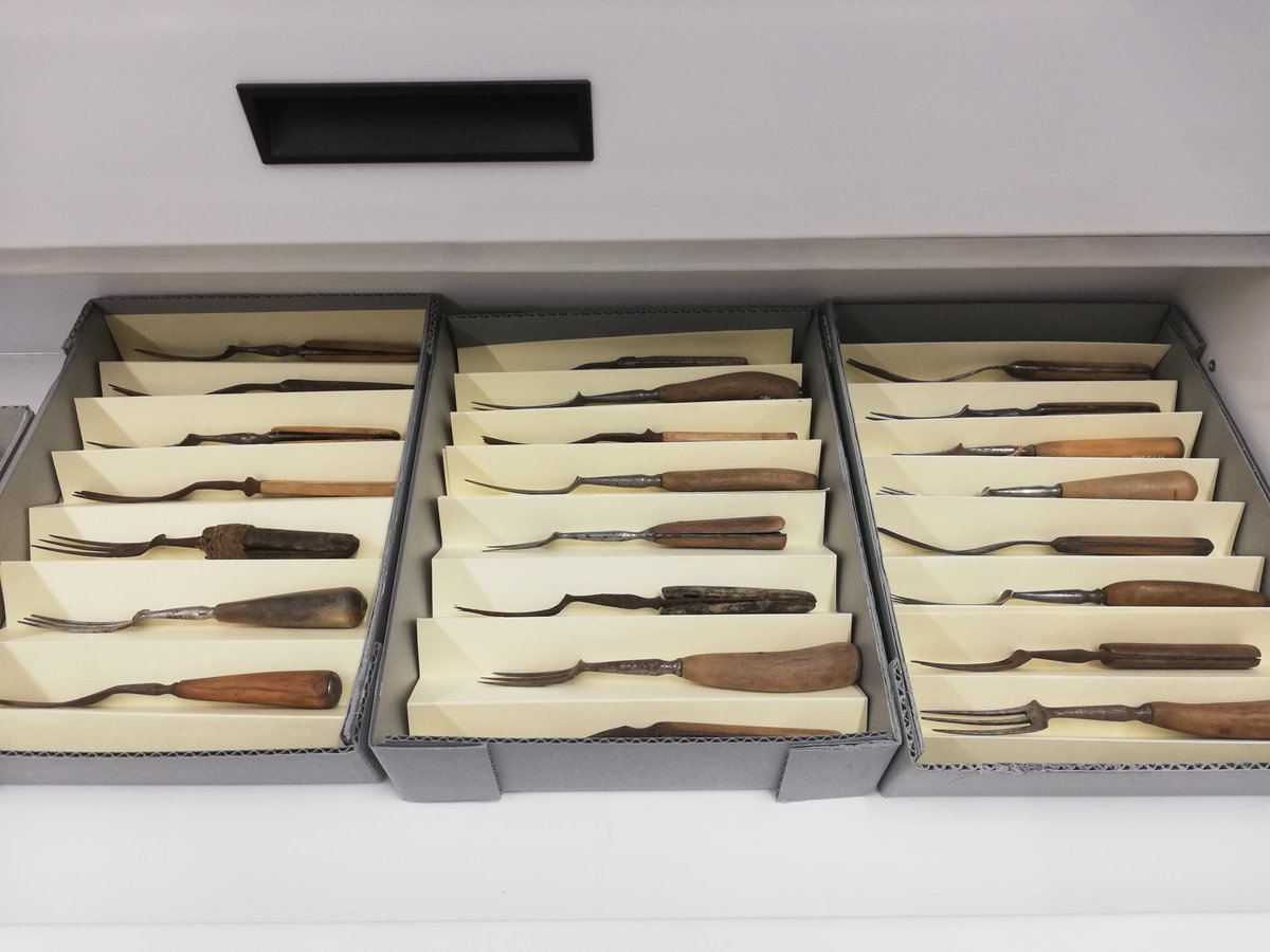 s_a_bellissimo's tweet photo. Spent time this morning making mounts for a collection of forks. Ahhh so satisfying! https://t.co/q0JB4TwTLm