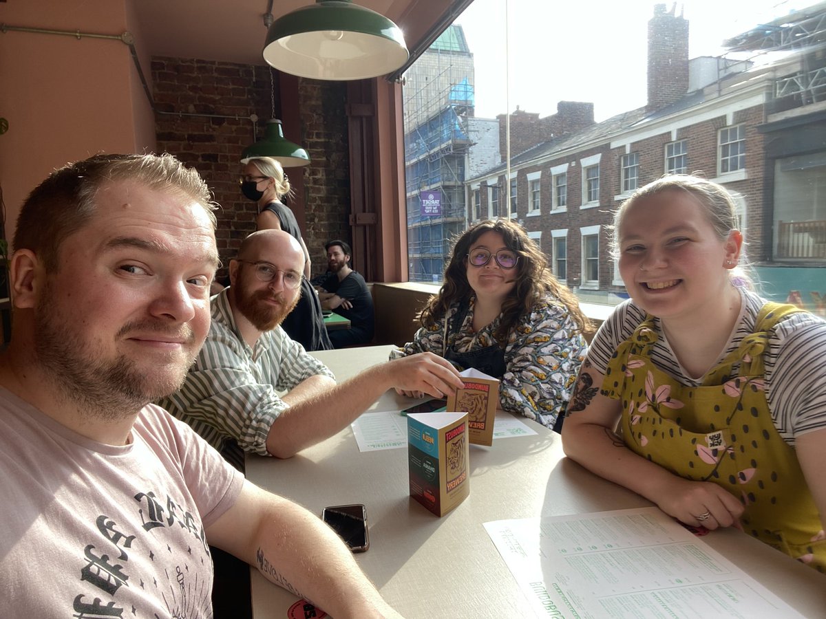 FightingOnFilm's tweet photo. The FOF Family meet up! #TeamFOF
Real life FOF production meetings ๐ฑ๐ฑ๐ฑ https://t.co/uhMixxZFYv