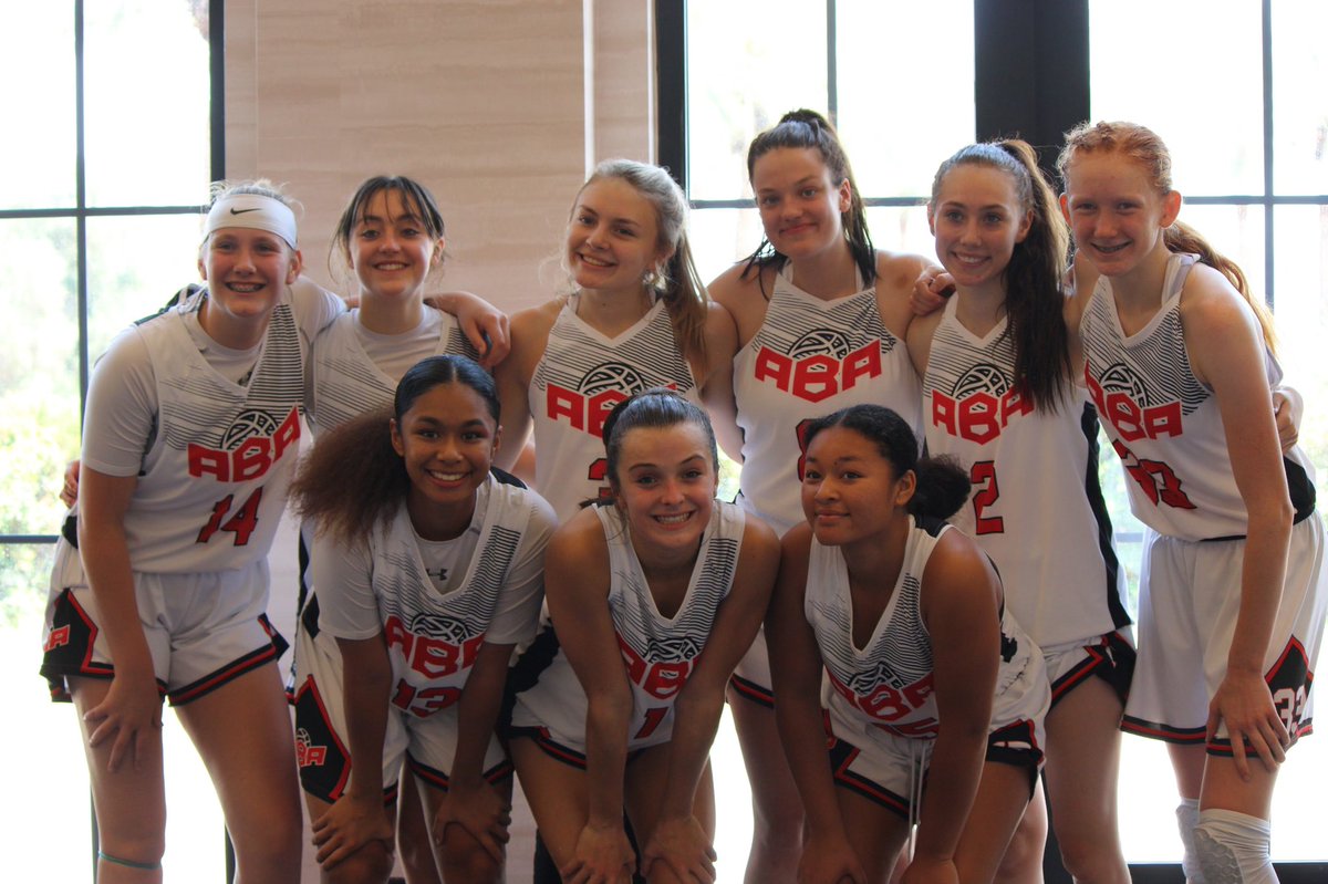 RileySanz's tweet photo. 2 Last AAU tournaments this summer โ
Had a great time! Time to get back to work๐ #abafam https://t.co/qVqnzJPVDw