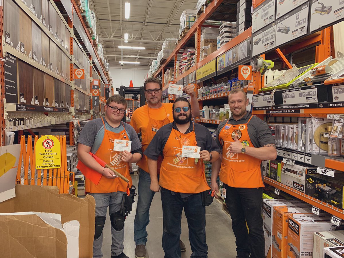 Great Job Hunter and Ray with Safe Equipment Usage and a Shout Out to ASM Snook for making sure our Little Shoppers are Safe! Keep it up ST2207. #topekathd #NPSafetySelfie