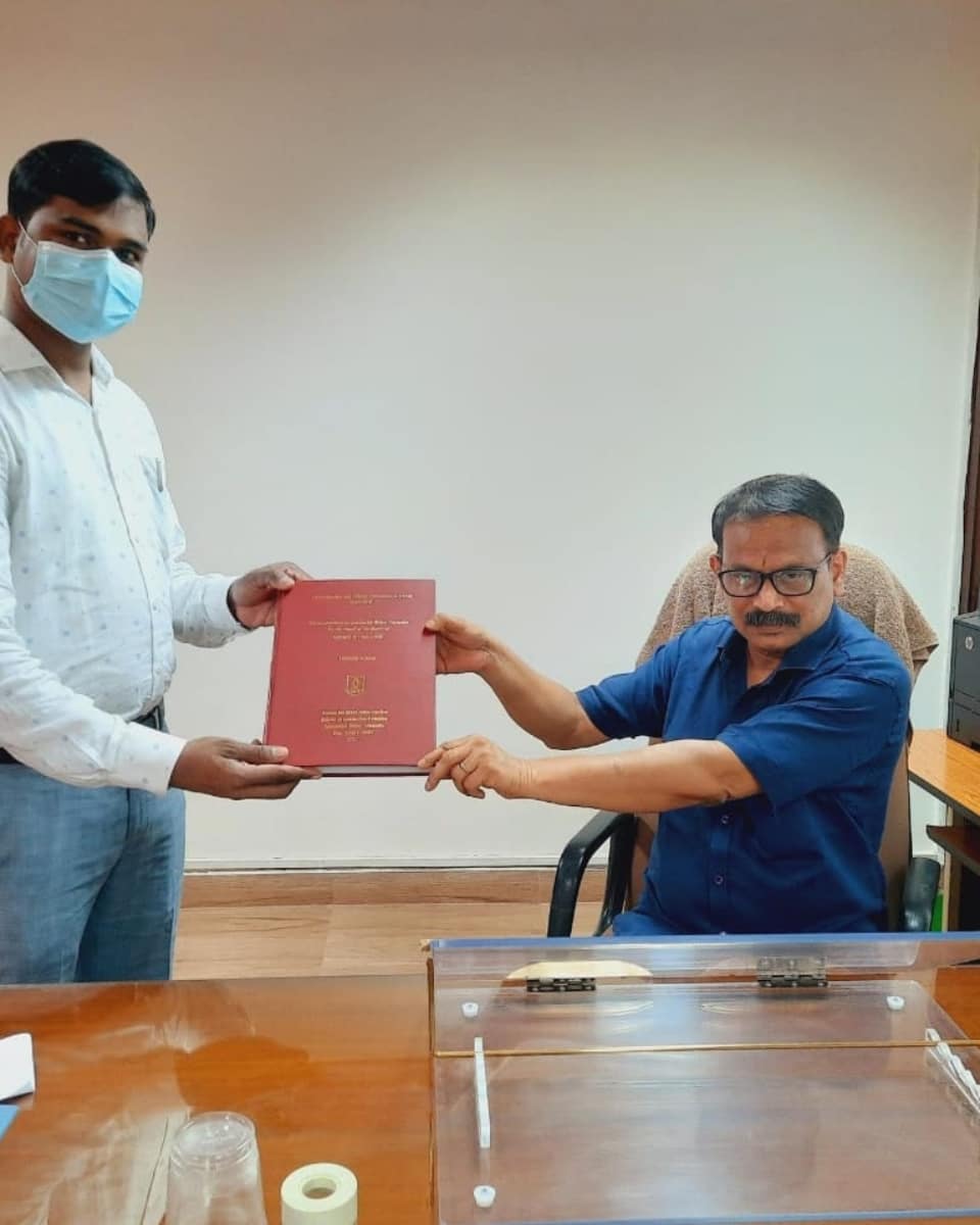 imkrishnaKu's tweet image. Heartiest congratulations to my dearest Bhaiya on submission of PhD thesis .
You are certainly the sweetest and the most handsome &apos;doctor sahab&apos; ...
@durgeshkumarjnu