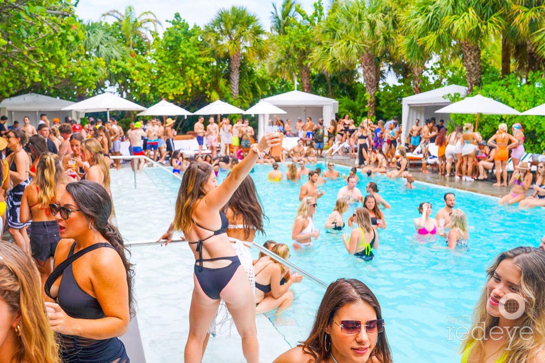 Swim Club at Hyde Beach - World Red Eye