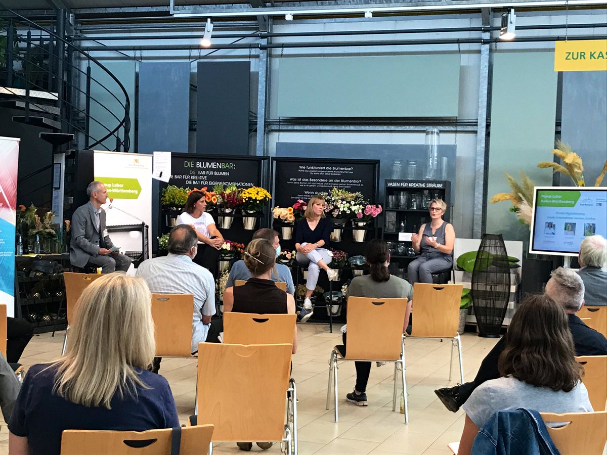 Fraunhofer IAO Event (@event_iao) on Twitter photo Wir sind heute mit dem <a href="/popuplabor_bw/">@popuplabor@bawü.social</a> zu Gast im BlumenGarten Marquardt in #Renningen. Auf dem Podium geben die Unternehmerinnen
Michaela Voß, Lena Seyther und Sabine Marquardt-Knorr Tipps, wie man als Unternehmen digitale Präsenz aufbauen kann. @ZD_Boeblingen <a href="/WM_BW/">Wirtschaftsministerium BW</a> Wir sind heute mit dem <a href="/popuplabor_bw/">@popuplabor@bawü.social</a> zu Gast im BlumenGarten Marquardt in #Renningen. Auf dem Podium geben die Unternehmerinnen
Michaela Voß, Lena Seyther und Sabine Marquardt-Knorr Tipps, wie man als Unternehmen digitale Präsenz aufbauen kann. @ZD_Boeblingen <a href="/WM_BW/">Wirtschaftsministerium BW</a>