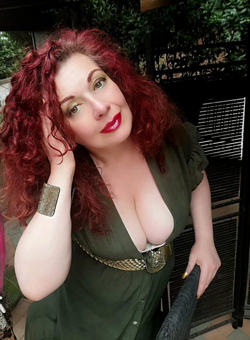 Miei carissimi amici vi amo 💋💋💋💋💋💋💋💋💋💋 https://t.co/XClLlHCfXX  #pornostar #actress #model #artist #selfi<a href="/tag/smile"class="tags"><span>#smile</span></a><a href="/tag/model"class="tags"><span>#model</span></a><a href="/tag/green"class="tags"><span>#green</span></a><a href="/tag/beautiful"class="tags"><span>#beautiful</span></a><a href="/tag/actress"class="tags"><span>#actress</span></a><a href="/tag/photography"class="tags"><span>#photography</span></a>