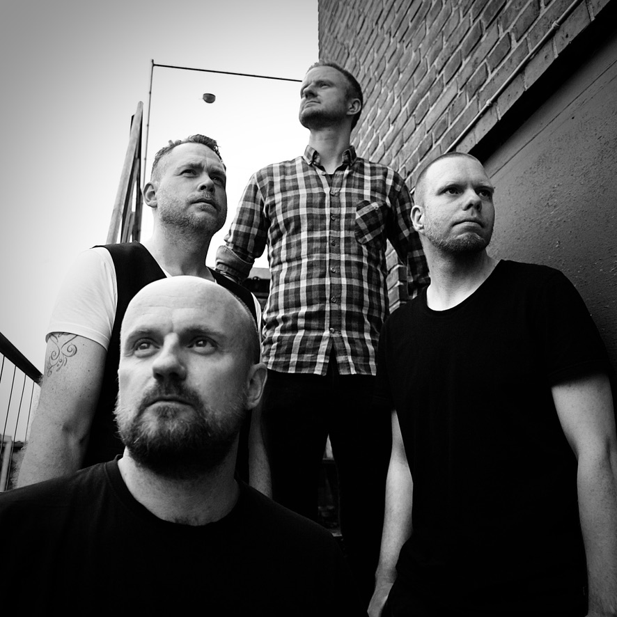 'THE END OF US', THE NEW SINGLE FROM ALT-ROCKERS DEAR AMBER IS OUT NOW: oursoundmusic.com/osm/713957_the…

This is the band's second release from their upcoming EP. Our <a href="/Adam_Wright4/">Adam Wright</a>  has been taking a listen.

Follow <a href="/DearAmberMusic/">Dear Amber</a>