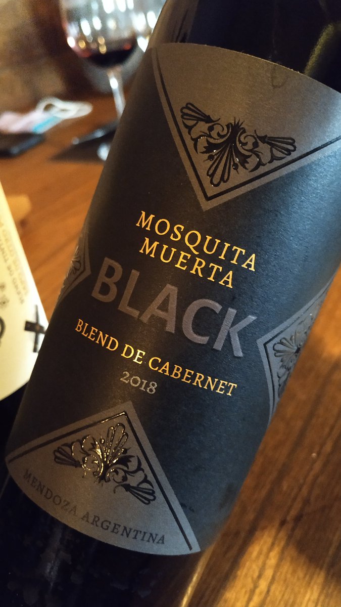 Uhhhhhhh.
Tremendous
<a href="/MMwines/">Mosquita Muerta</a> 
Blend de Cabernet
Maravilloso