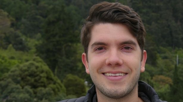 #OrgulloIELE Juan Pablo Martínez, instructor <a href="/UniandesIELE/">Ingeniería Eléctrica y Electrónica Uniandes</a>, obtuvo beca del Banco Santander y la Universidad Politécnica de Cataluña (UPC) para realizar sus estudios de doctorado en Automática, Robótica y Visión en España.

Conoce más en: bit.ly/beca-juan-pablo