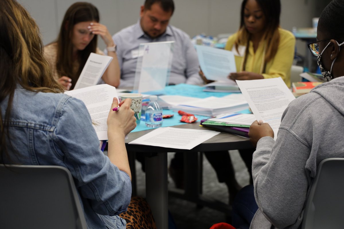 Humble ISD PL (@humbleisd_pl) on Twitter photo Secondary ELA New Teachers delve into strategies that help frame a reader's identity in the classroom <a href="/HumbleISD_ELA/">Humble ISD Secondary ELA</a> <a href="/HumbleISD_CI/">Curriculum&Instruct.</a> #LightTheWay #HumbleISD_TandL <a href="/MichelleWrites3/">Michelle Wheeler</a> @Wits_and_Words Secondary ELA New Teachers delve into strategies that help frame a reader's identity in the classroom <a href="/HumbleISD_ELA/">Humble ISD Secondary ELA</a> <a href="/HumbleISD_CI/">Curriculum&Instruct.</a> #LightTheWay #HumbleISD_TandL <a href="/MichelleWrites3/">Michelle Wheeler</a> @Wits_and_Words
