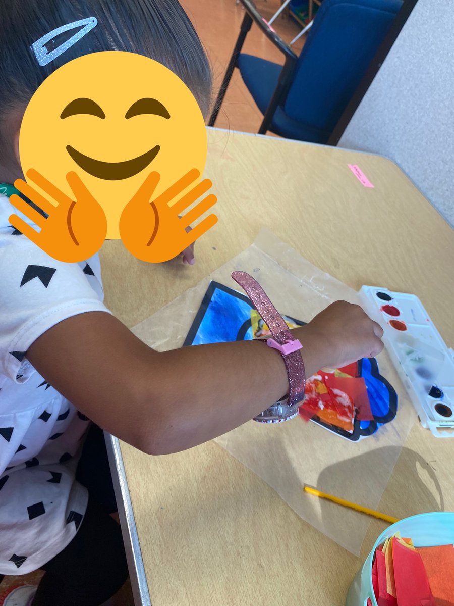 MissCVasquez's tweet image. This week we’re going camping!⛺️ Come join us on our adventure! @BMcClelland24  #esy21 #smorefun