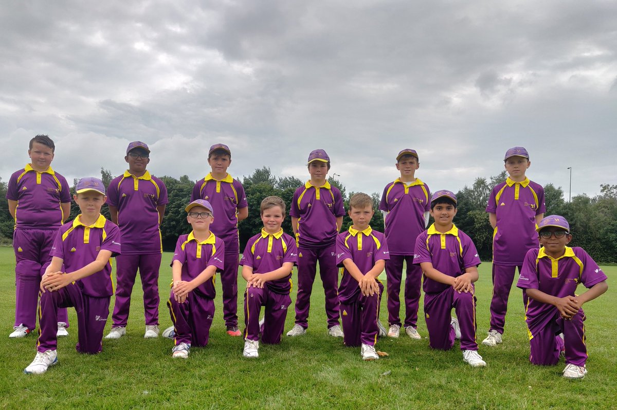 LeinsterYouth's tweet image. Day 2: South Dublin vs Fingal

Fingal 85 all out off 20.4overs
C. Armstrong 29ret*, R. Keenan 15ret*
P. Venkatesan 2-1, S. Biju 1-1, W. Becker 1-2

SDCC 62 all out off 24overs
J. Singh Oberoi 13, S. Biju 9*
A. Courell 2-2, T. Hurley 1-7, C. Armstrong 1-7

Fingal win by 23runs