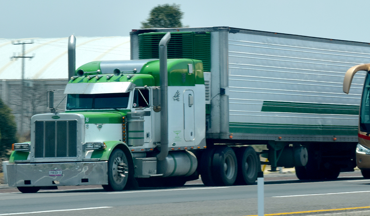 La importación de pesados usados ya representa un tercio de la venta de nuevos

bit.ly/2TJ6tFC