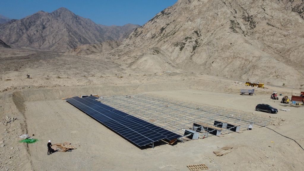 PacificProduce's tweet photo. We don’t just harvest fruit on the farm…. 1MW under construction on our second solar project. https://t.co/vbIY8BiieB