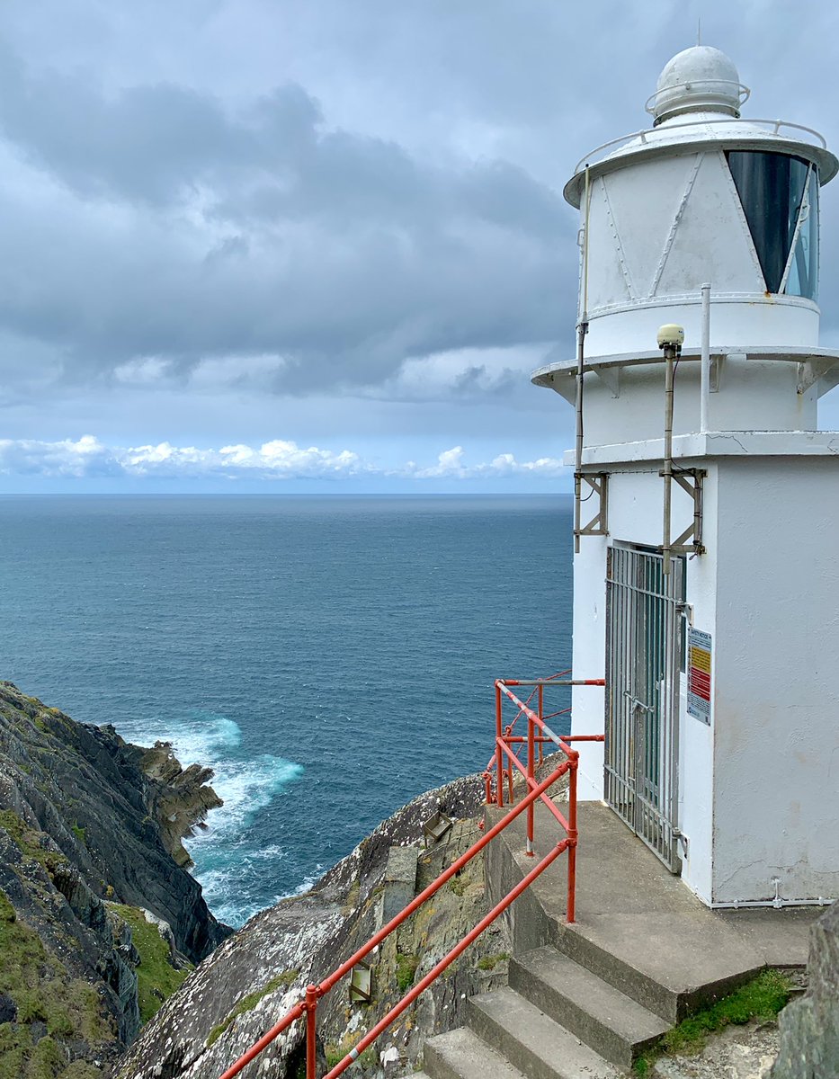 b9oconnell's tweet image. Sheep’s Head is a brilliant place to walk. So much to see and well marked trails. Next stop west is America