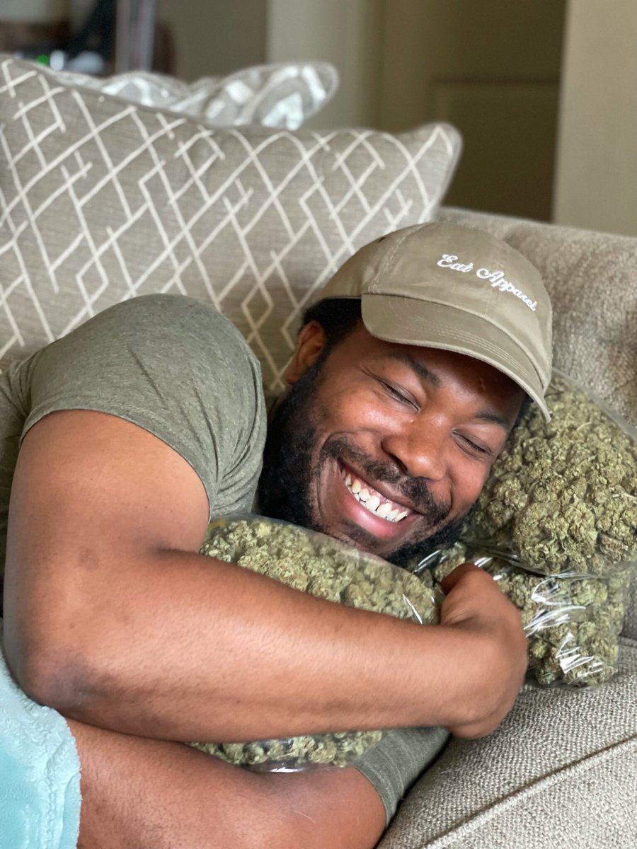 Two of my fav nghs
<a href="/DONT3G/">DONT3</a> &amp; the Bag