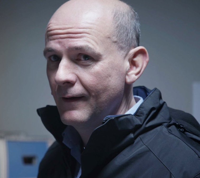 RedRockFansTV3's tweet photo. Loving Classic Red Rock on Virgin Media One.

Photo @HickeyPauli as Sgt. Johno (baldylocks)

#RedRock #RedRockers #ClassicRedRock #VirginMediaOne #PaulHickey https://t.co/VINfgO2m1T