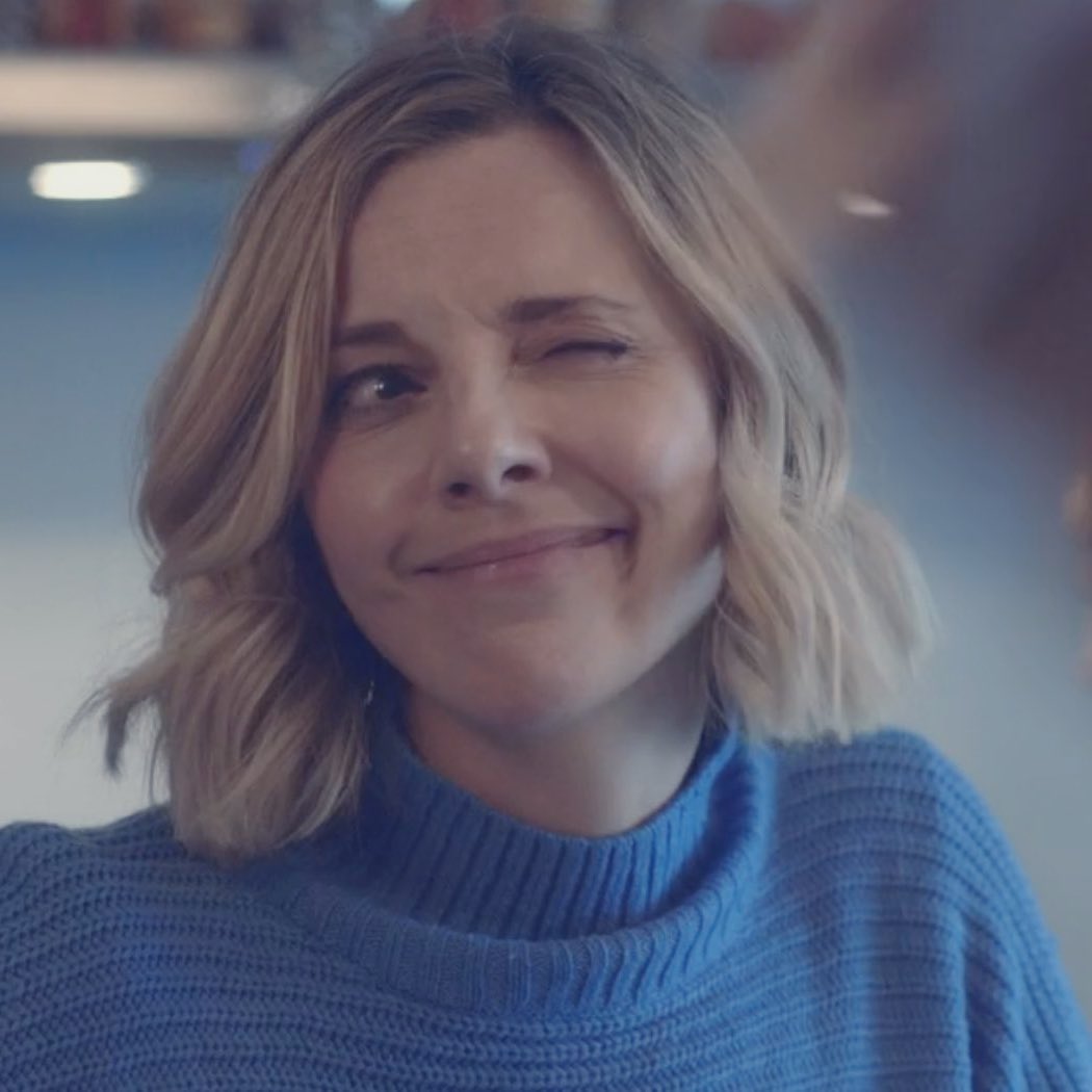 laufeydottirs's tweet photo. blue turtlenecks blue turtlenecks blue turtlenecks blue turtlene— https://t.co/06g5sVtwzF