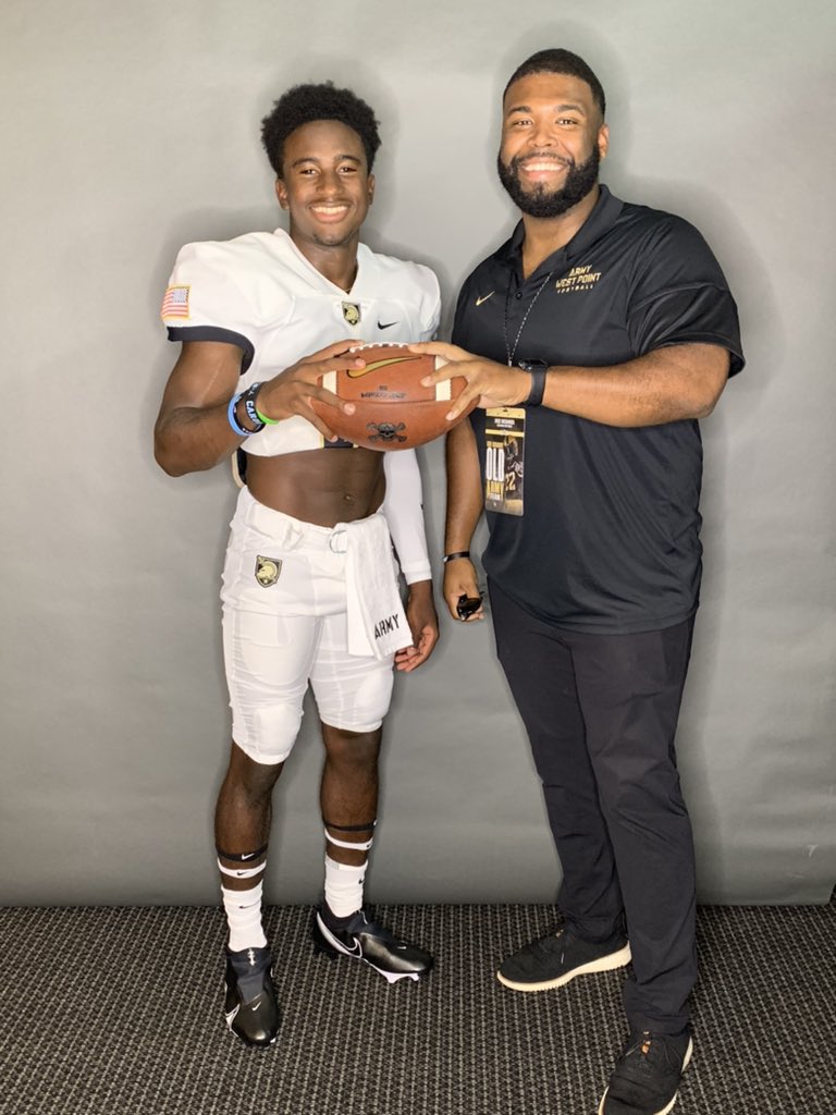 larryrobinson2x's tweet image. Amazing official visit weekend at Army West Point 🏴‍☠️