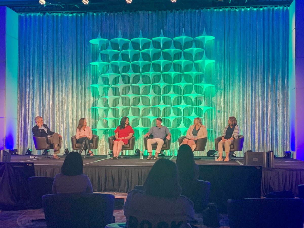 meetPHL's tweet photo. Kavin also joined leaders from @HubbDotMe, @IBM, @Microsoft, Velocity and @SageUSAmerica to discuss what #EventExecs need to do to meet business pipeline goals and satisfy the demand for in-person networking and socializing opportunities in 2021 and 2022.

#CEMASummit2021 https://t.co/qrLBFICsTN