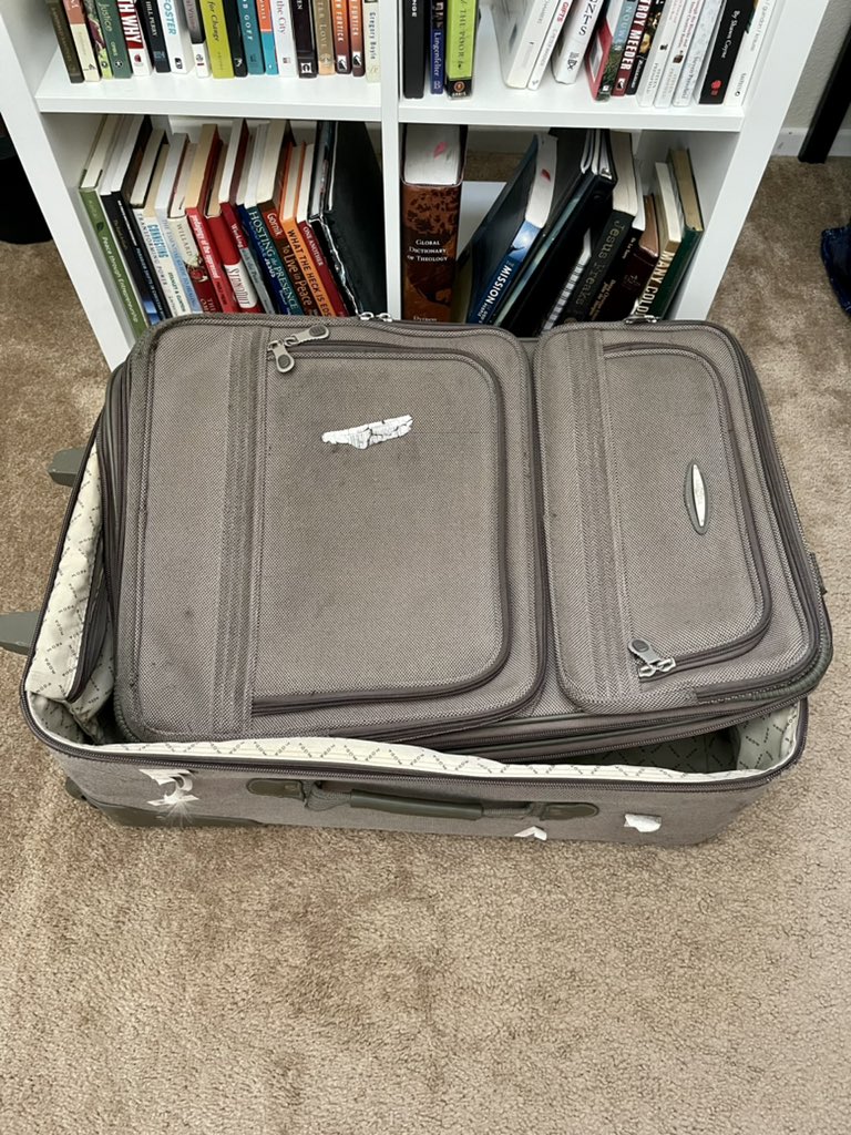 CrazyShermans's tweet photo. It’s time to get out “The Bag” ✈️ We bought these bags for two reasons (1) they were used / affordable, and (2) they are SO unbelievably ugly 😂 They’re so easy to find going around the baggage claim and most people would never suspect that I’m carrying… https://t.co/ckBnTkGNv5 https://t.co/aRCiT2c4PA