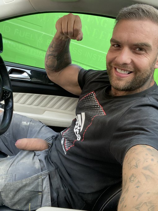 I&rsquo;m on my way home from work, jump in the car with me and suck my sweaty cock 😈👅💦 https://t.co/InhBB<a href="/tag/mymassivecock"class="tags"><span>#mymassivecock</span></a>