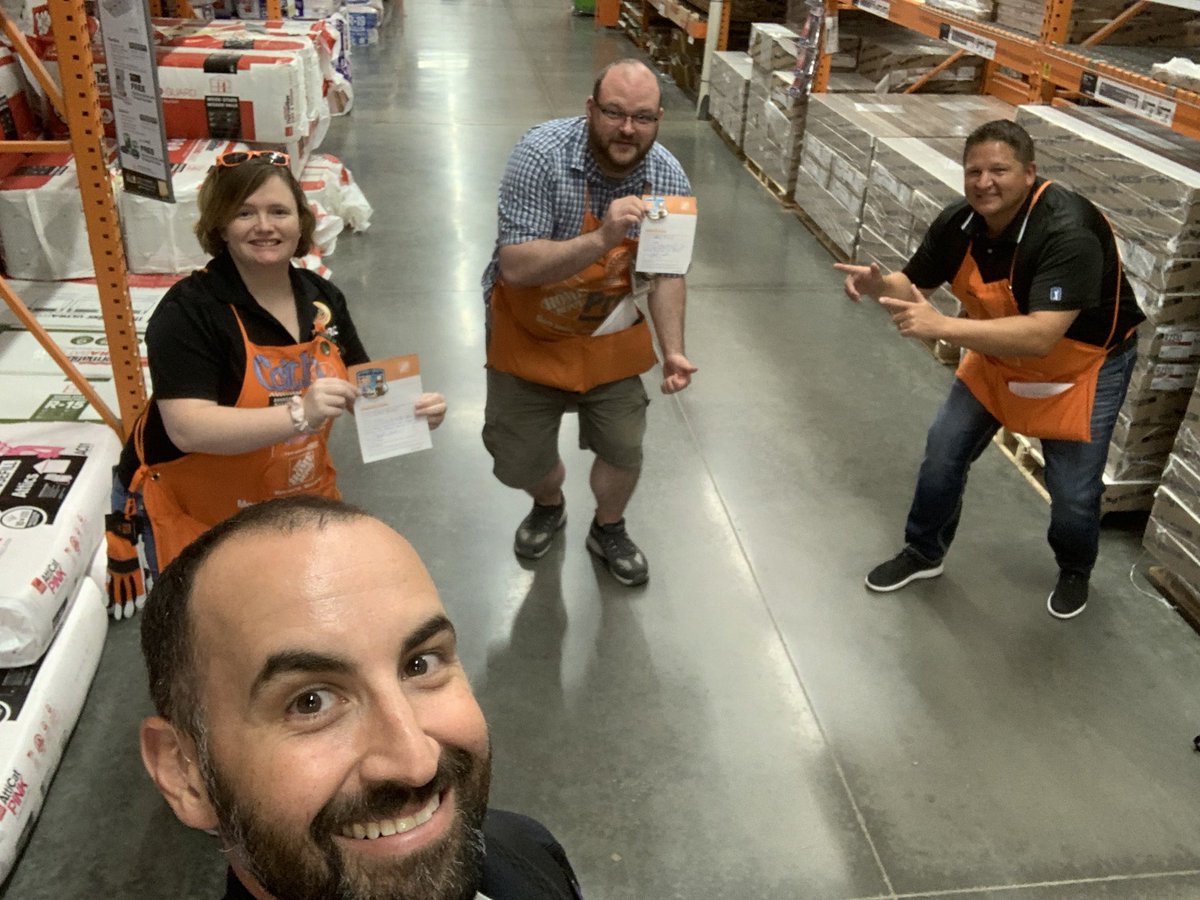 Great Day engaging Pro at #THD2203 today!  <a href="/CaitlinNerison/">Caitlin Nerison</a> and @ARJMF represented their business like Pros!   PASA John masterfully taught us how he crushes #ConsultativeSales!  #D175Pro @BobPold <a href="/CampSweenScott/">Scott Sweeney</a> @jtrievespro