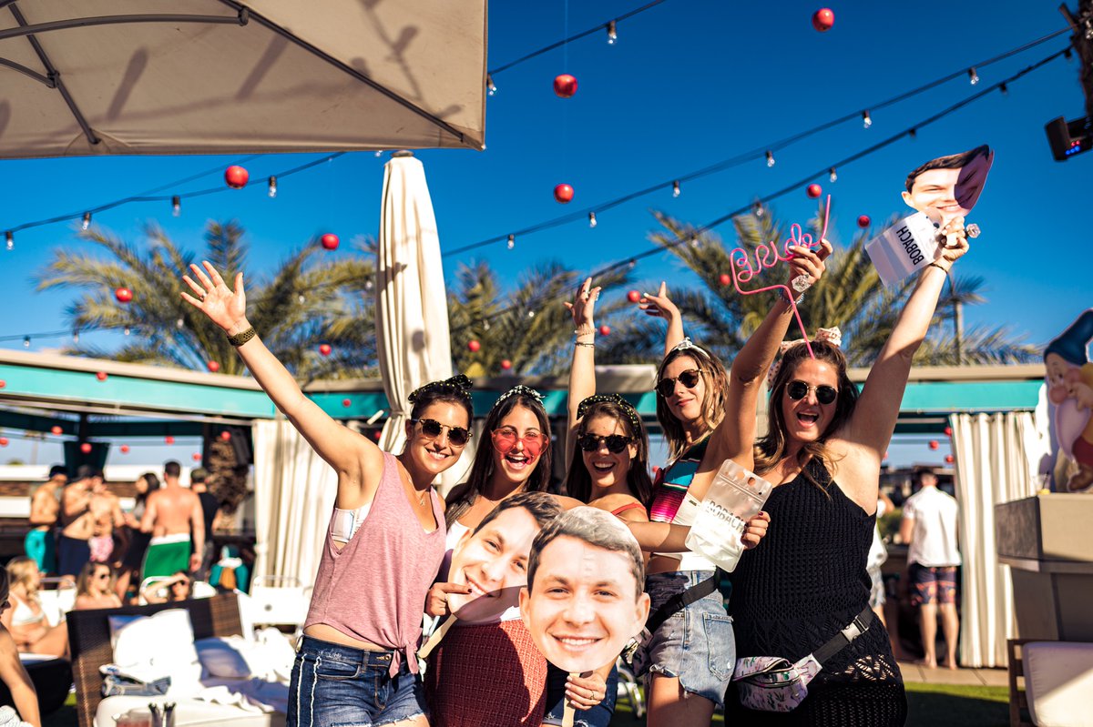 WScottsdale's tweet photo. They popped the question so we're popping bottles! Grab your crew and say "I do" to the Final Fiesta package. For more info see link in bio. Tag your bridal squad below. ๐
.
.
.
.
#bachelorette #whotels #wscottsdale #finalfiesta #wedding #bachelor https://t.co/I32G4luybO