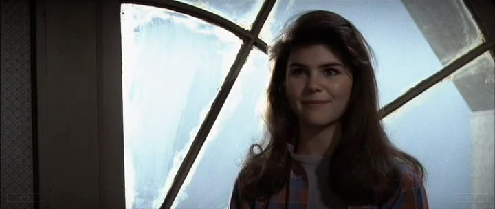 Happy Birthday to Lori Loughlin who\s now 57 years old. Do you remember this movie? 5 min to answer! 
