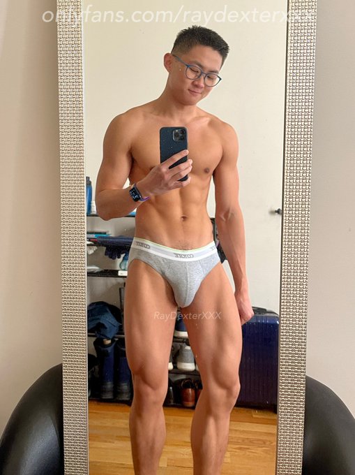 💪🏼😏🦵🏼 https://t.co/IRtOihmLuQ<a href="/tag/aprilfools"class="tags"><span>#aprilfools</span></a>