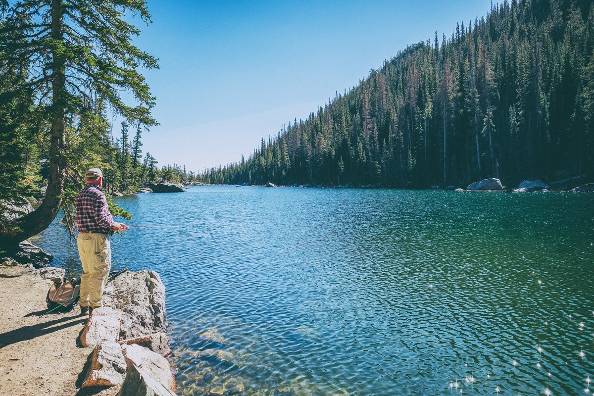 I used to have one severe addiction:

Planning.

My brain loved the cheap dopamine of gathering books to read, tasks to complete, and videos to watch.

But when it came to taking action, the euphoric rush faded.

What ended my addiction?

This story of two men learning to fish: