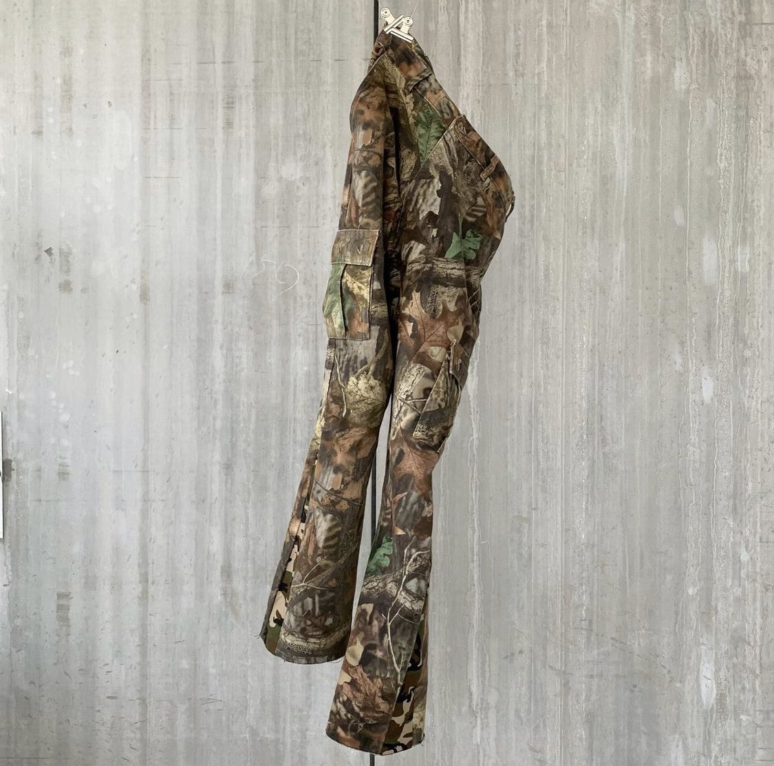 BUZZIN-CLOUT- (@buzzinclout) / Twitter