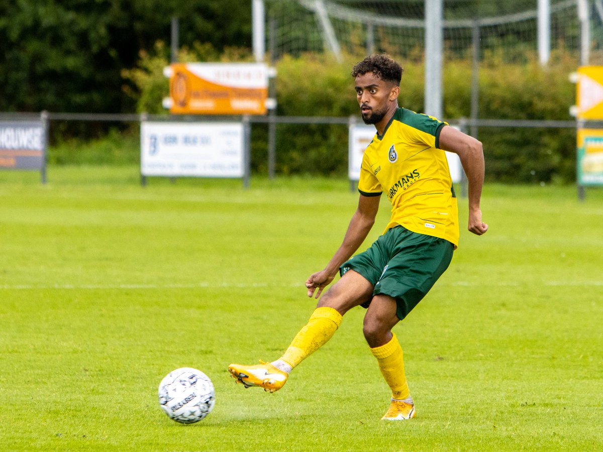 FortunaSittard's tweet photo. 📸 De wedstrijd tegen VVCS in beeld.

#SamenNaoVeure #PreSeason #VVCSFOR 

Foto's: https://t.co/GcBvUklJoT https://t.co/H88r9iPdfe
