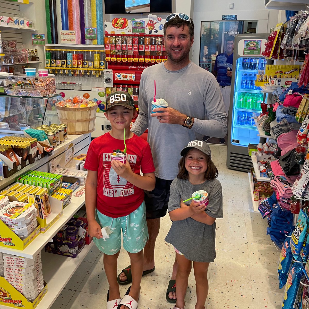 bubbawatson's tweet photo. Beach 🏖 to @bubbasweetspot!!
#PensacolaLife #RM032RoseGold #JordanSlides https://t.co/j7csfzLaKL