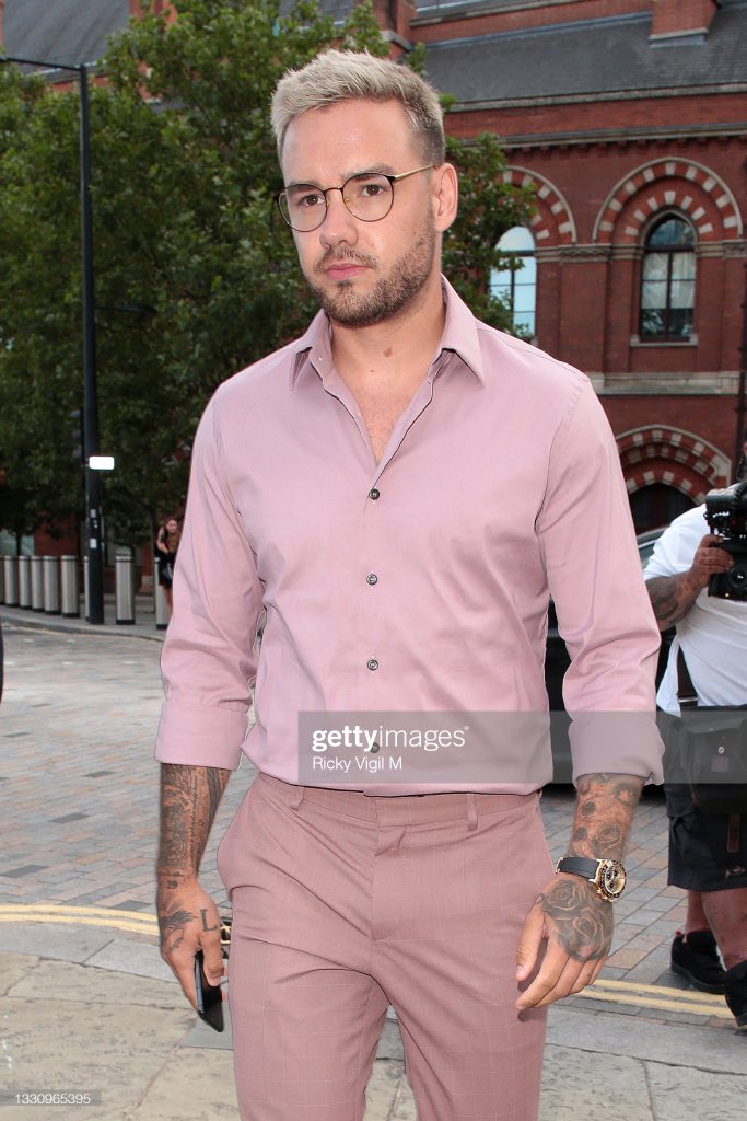 PLPBRMIDIA's tweet photo. 📸| Mais de @LiamPayne no evento Dazn x Matchroom em Londres, hoje.

| @promoliambr https://t.co/BkMI2LKEUI